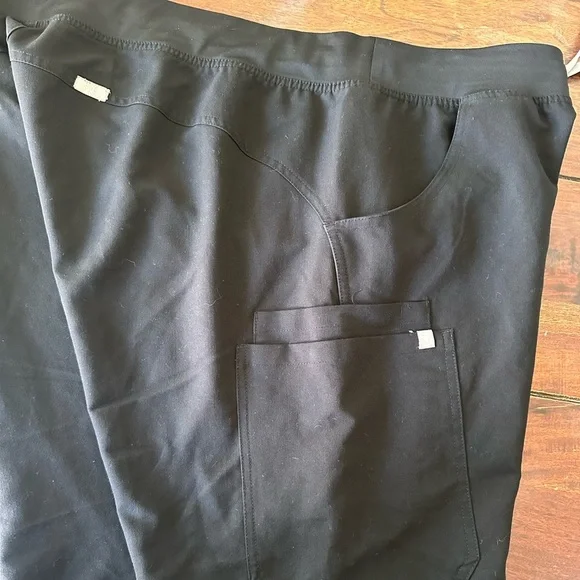 FIGS Technical Collection Kade Cargo Scrub Pants Black XXL Straight-Leg - Picture 5 of 9